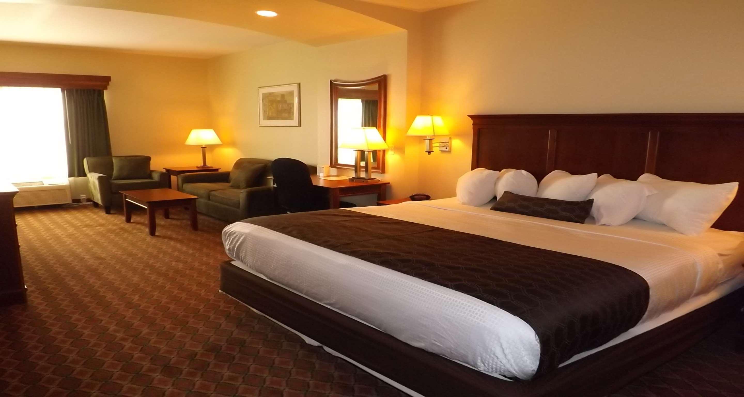 Best Western Plus Midamerica Hotel Mascoutah Buitenkant foto