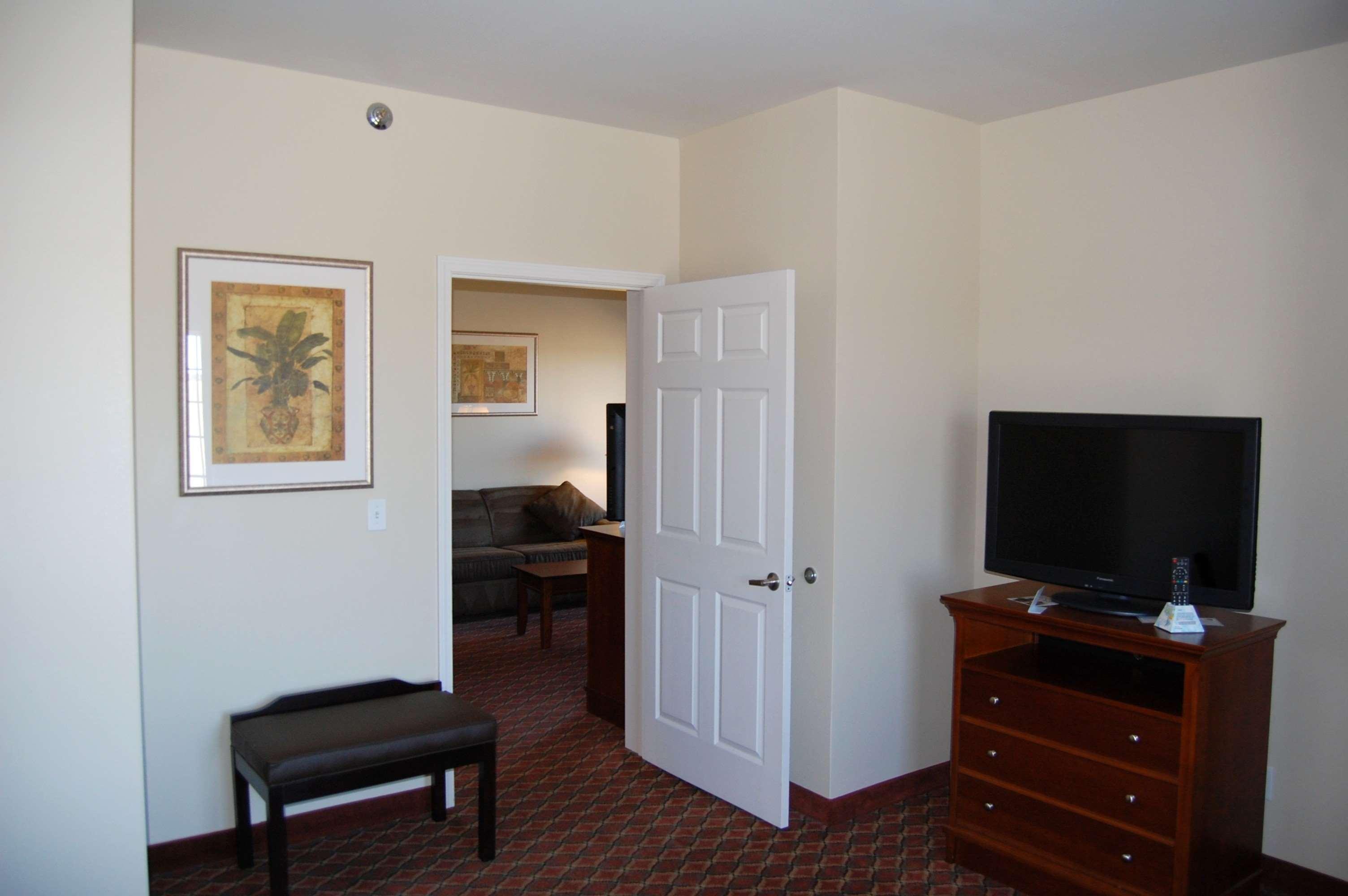 Best Western Plus Midamerica Hotel Mascoutah Buitenkant foto
