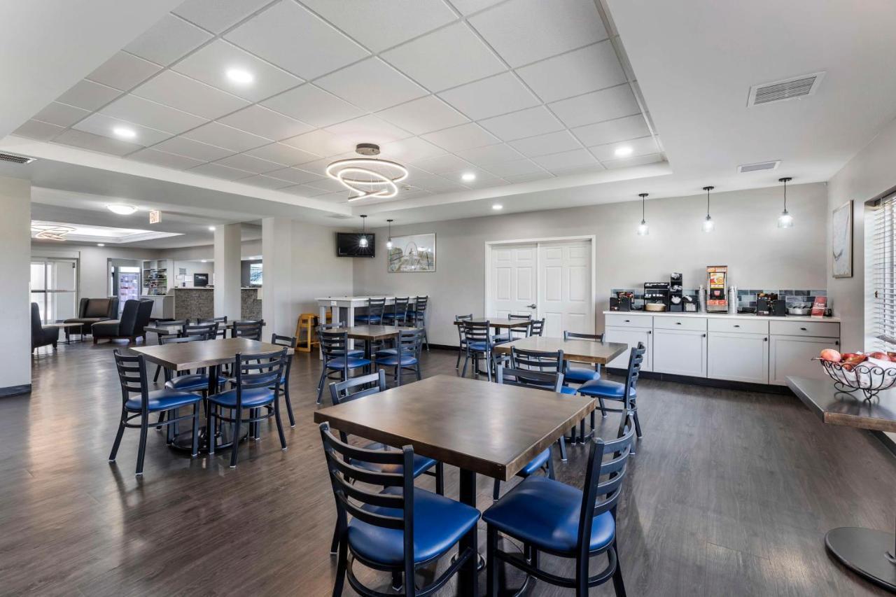 Best Western Plus Midamerica Hotel Mascoutah Buitenkant foto