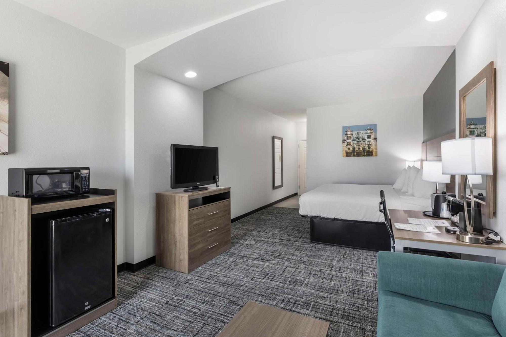 Best Western Plus Midamerica Hotel Mascoutah Buitenkant foto