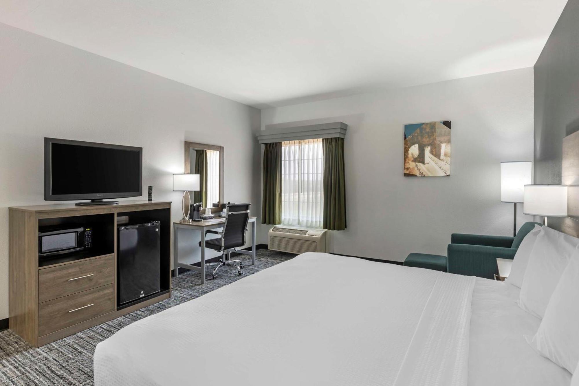 Best Western Plus Midamerica Hotel Mascoutah Buitenkant foto