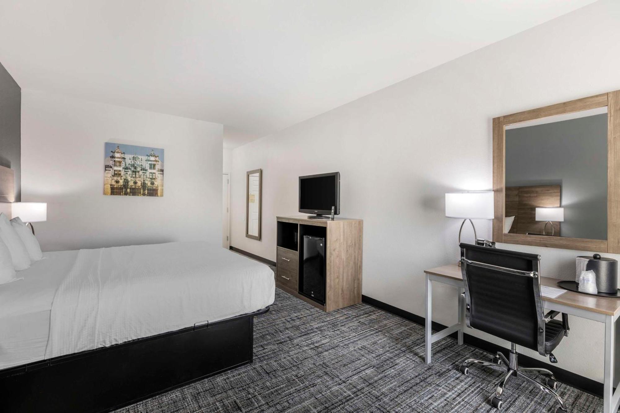 Best Western Plus Midamerica Hotel Mascoutah Buitenkant foto